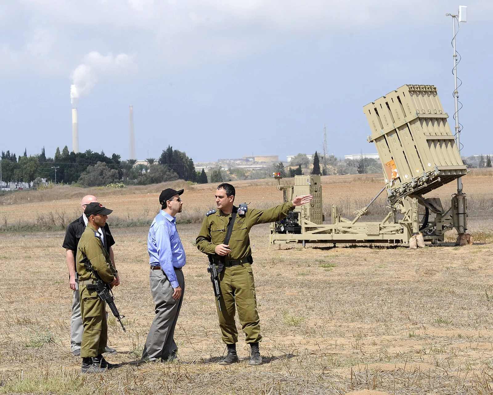 U.S. Ambassador Dan Shapiro tours an Iron Dome battery in southern Israel