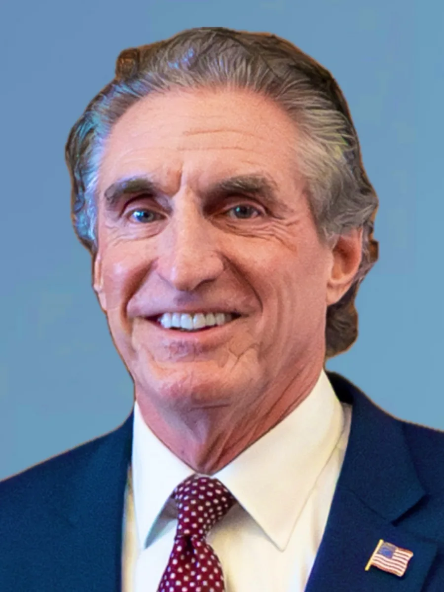 Official portrait of Secretary of the Interior Doug Burgum
