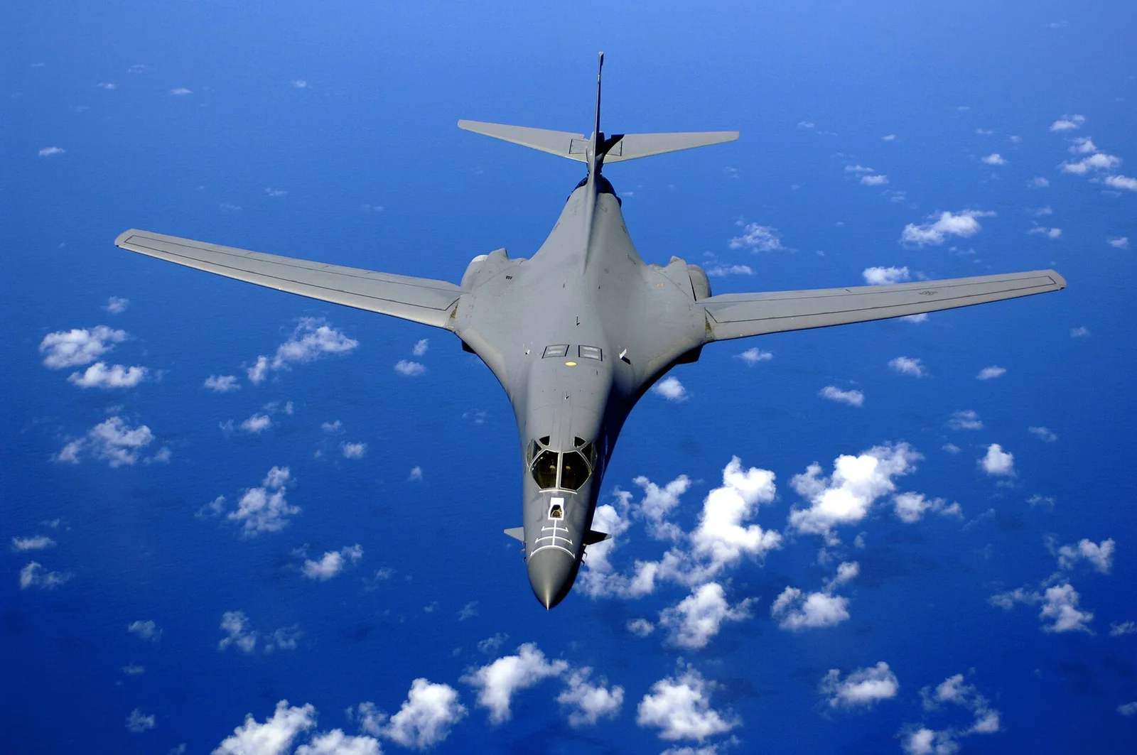 B-1 Lancer, supersonic long-range heavy bomber