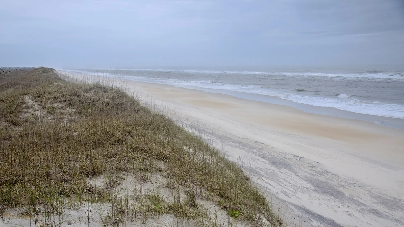 Cape Hatteras National Seashore with the iconic lighthouse and Outer Banks coastline in North Carolina